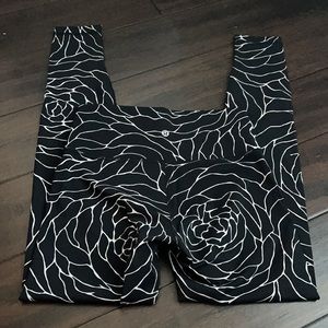 Lululemon wunder under hi-rise tight radiant rose alpine white